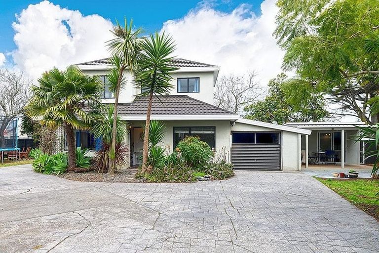 Photo of property in 43 Price Crescent, Mount Wellington, Auckland, 1060