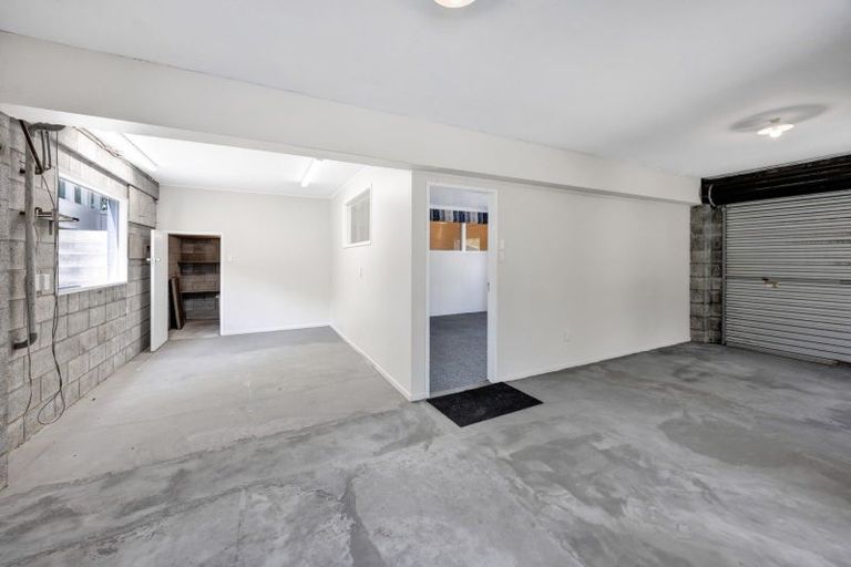 Photo of property in 11-13 Miro Street, Merrilands, New Plymouth, 4312