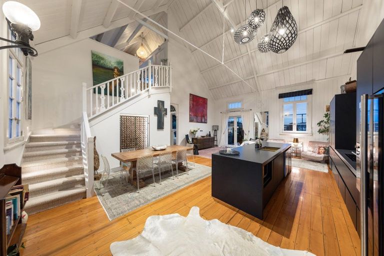 Photo of property in 95a Calliope Road, Stanley Point, Auckland, 0624