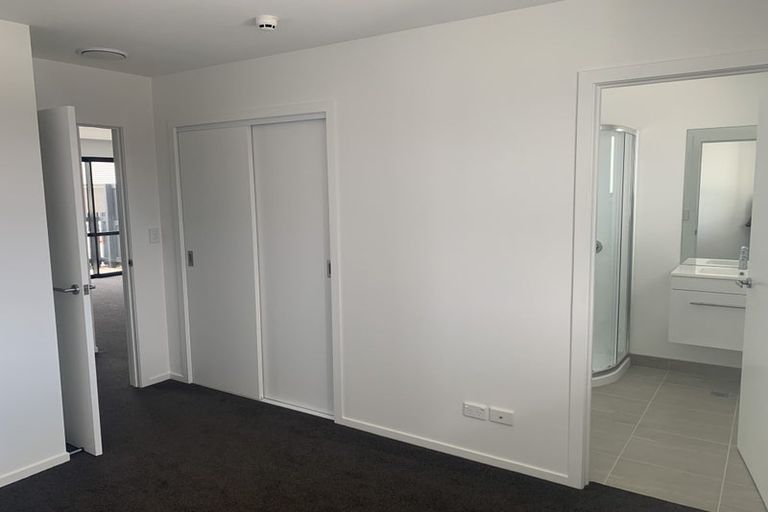 Photo of property in 2/63 Pragma Rise