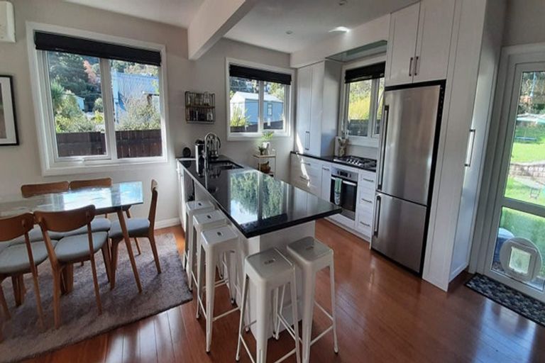 Photo of property in 12 Forest Road, Pinehaven, Upper Hutt, 5019