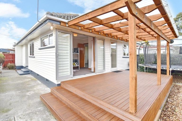 Photo of property in 97 Vagues Road, Northcote, Christchurch, 8052
