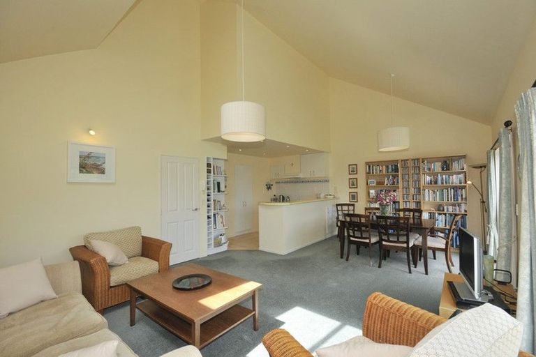 Photo of property in 86 Karepa Street, Brooklyn, Wellington, 6021