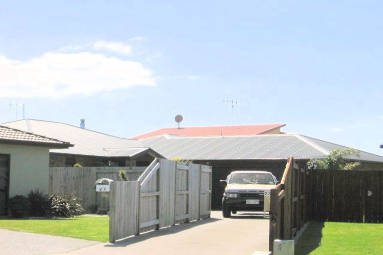 Photo of property in 23 Madeleine Terrace, Papamoa Beach, Papamoa, 3118