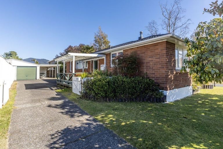 Photo of property in 1 Parekarangi Grove, Turangi, 3334