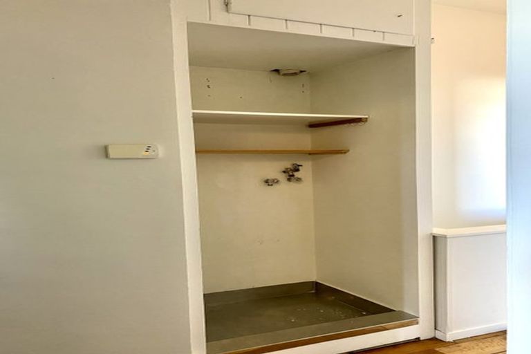 Photo of property in 70-72 Vauxhall Road, Devonport, Auckland, 0624