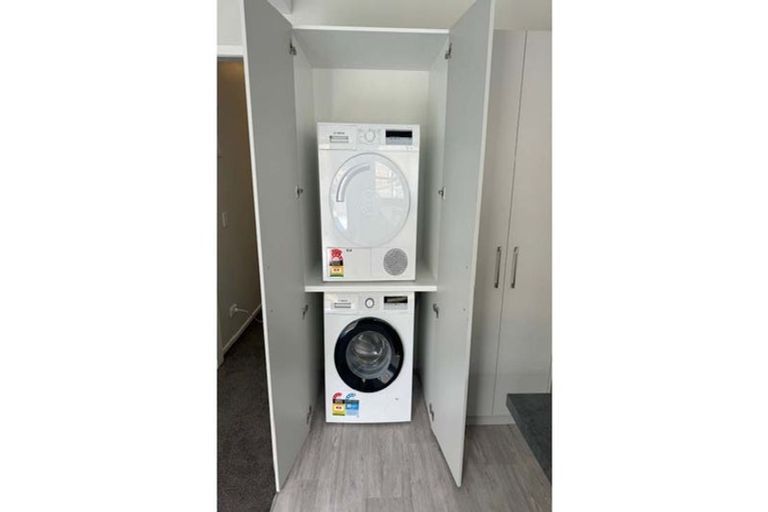 Photo of property in 305 Adelaide Road, Newtown, Wellington, 6021