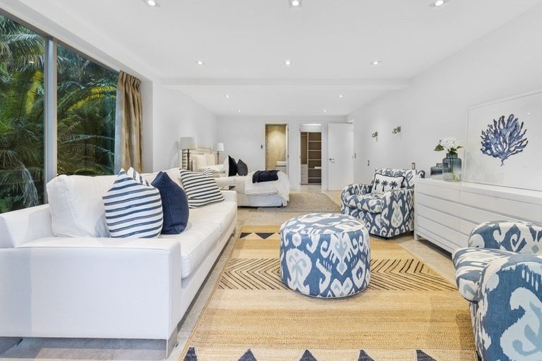 Photo of property in 12 Hauraki Road, Hauraki, Auckland, 0622