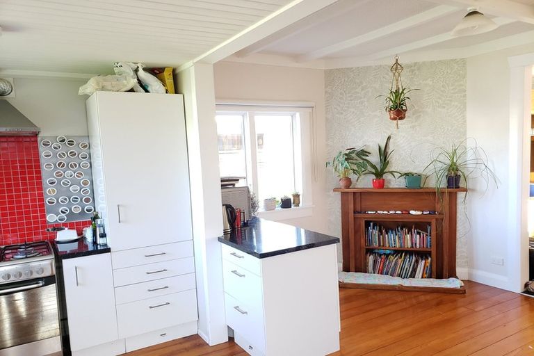 Photo of property in 18 Princes Street, Fitzroy, New Plymouth, 4312