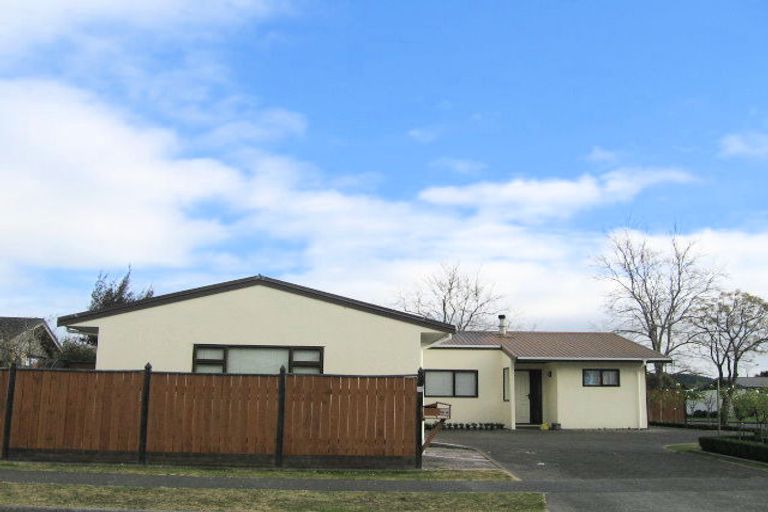 Photo of property in 2 Wainscott Street, Greenmeadows, Napier, 4112