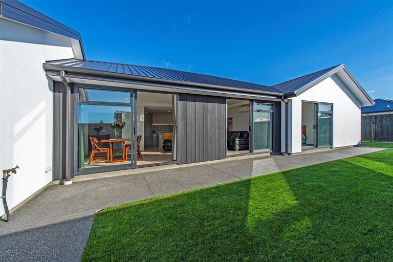 Photo of property in 11 Tulett Park Drive, Casebrook, Christchurch, 8051