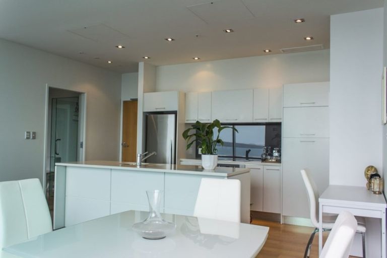 Photo of property in Sentinel Apartments, 902/3 Northcroft Street, Takapuna, Auckland, 0622