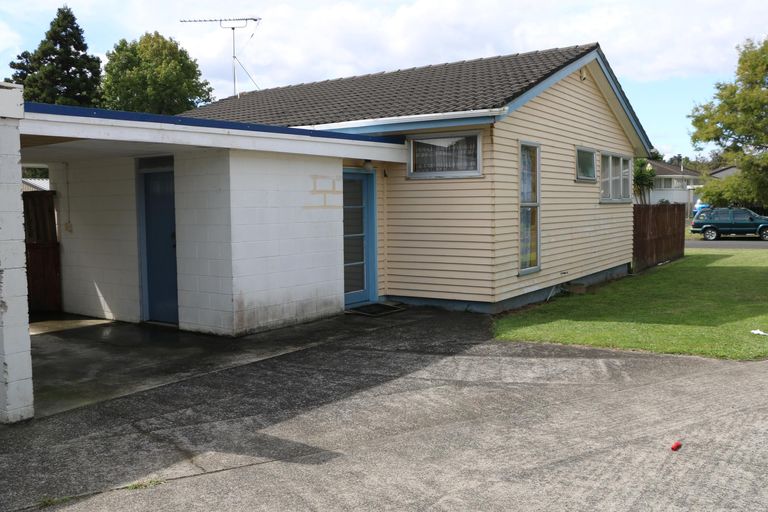 Photo of property in 8 Huia Street, Waiuku, 2123