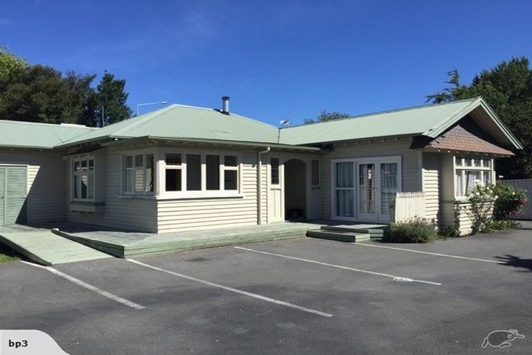 Photo of property in 8 Memorial Avenue, Parkside, Timaru, 7910