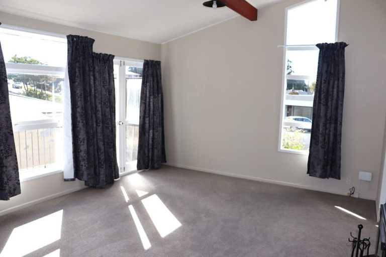 Photo of property in 32 Stuart Street, Holmes Hill, Oamaru, 9401