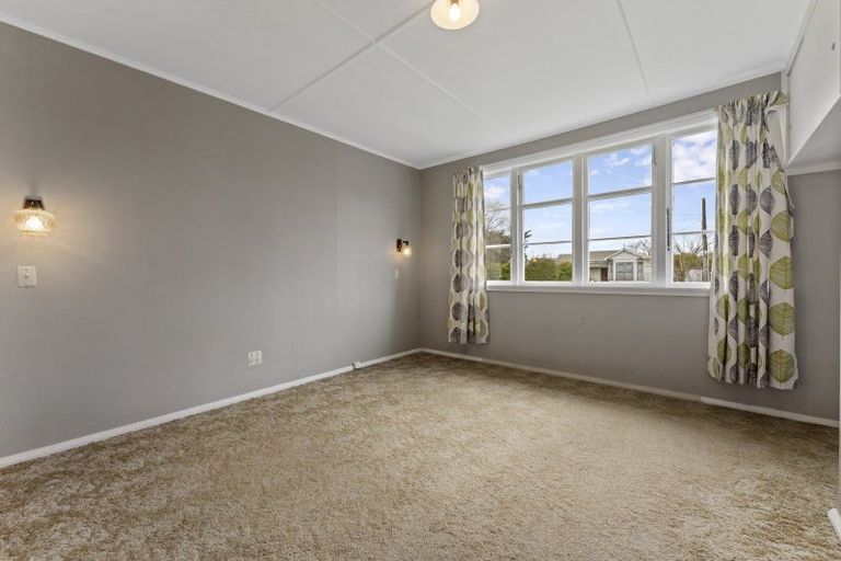 Photo of property in 14 Edward Street, Pahiatua, 4910