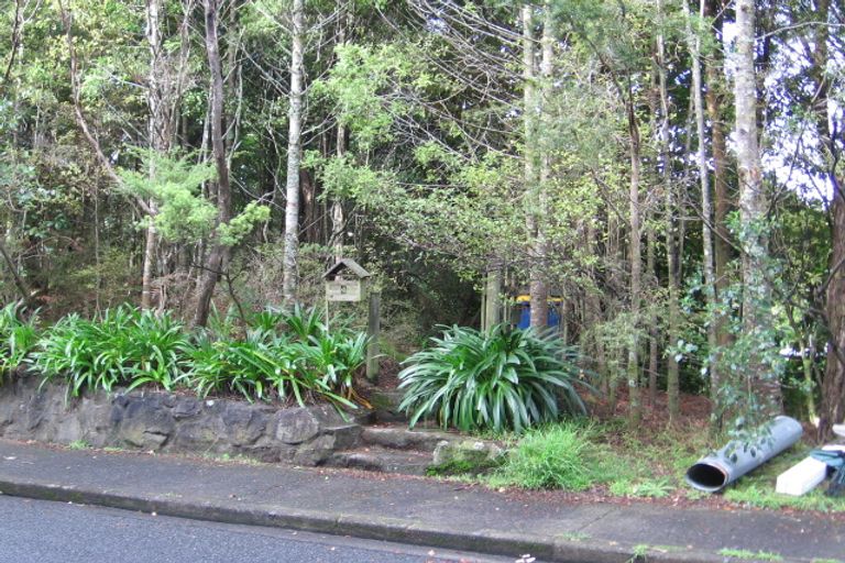 Photo of property in 2 Minnehaha Avenue, Titirangi, Auckland, 0604