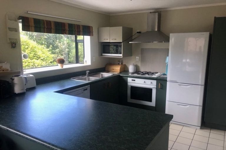 Photo of property in 12 Northwood Close, Woodridge, Wellington, 6037