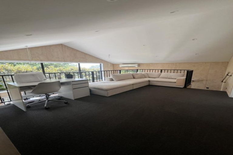 Photo of property in 16 Peace Avenue, Moturoa, New Plymouth, 4310