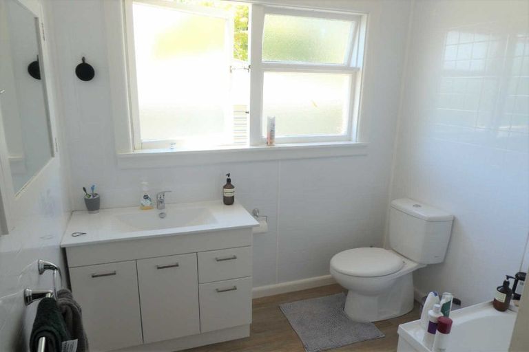 Photo of property in 106 Idris Road, Bryndwr, Christchurch, 8052