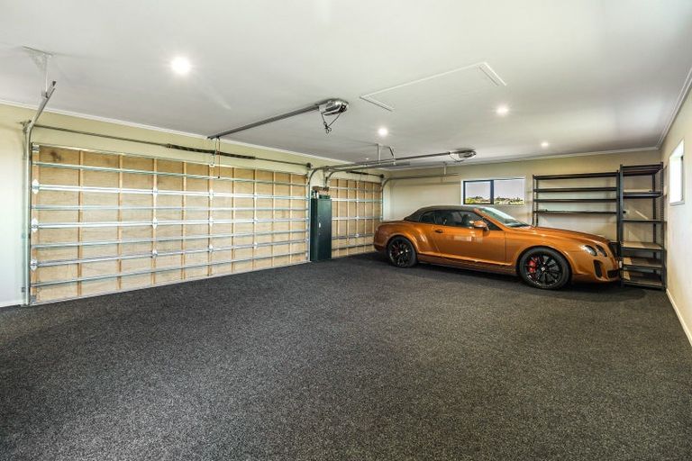 Photo of property in 80 Ewen Place, Karaka, Papakura, 2580