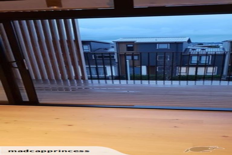 Photo of property in 10/165 Hobsonville Point Road, Hobsonville, Auckland, 0616