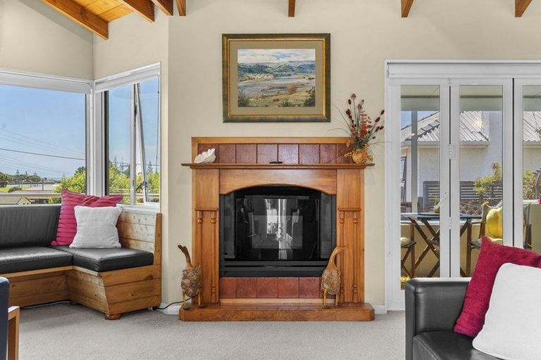 Photo of property in 50 Leslie Street, Waitara, 4320