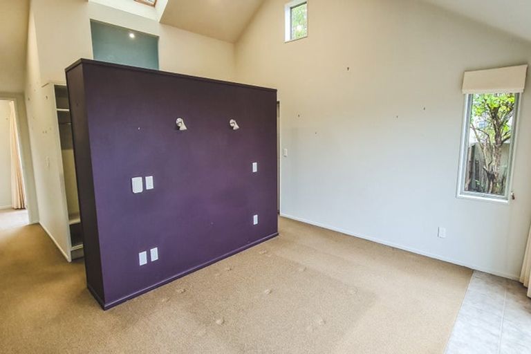 Photo of property in 12 Major Durie Place, Waikanae Beach, Waikanae, 5036