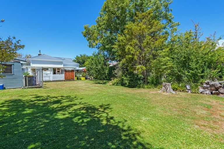 Photo of property in 52 Grey Street, Marton, 4710