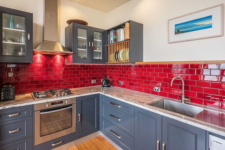 Photo of property in 43 Carlton Street, Melrose, Wellington, 6023