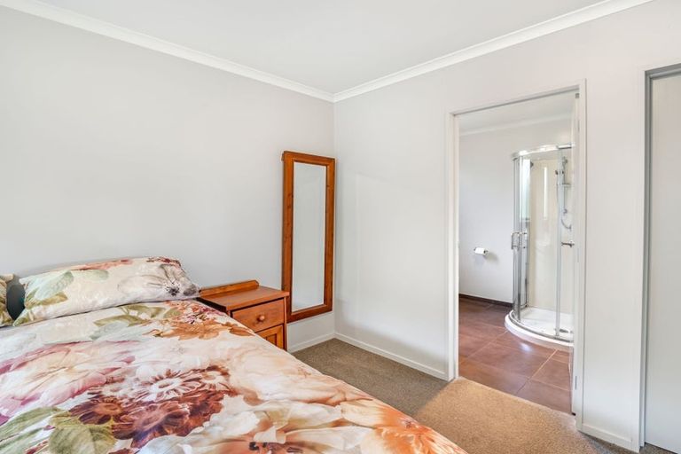 Photo of property in 46 Oakland Lane, Shannon, Palmerston North, 4474