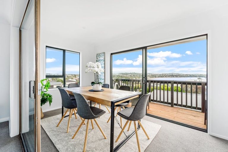 Photo of property in 1006 Whangaparaoa Road, Tindalls Beach, Whangaparaoa, 0930