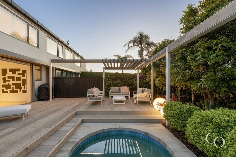 Photo of property in 13 Marine Parade, Mount Maunganui, 3116