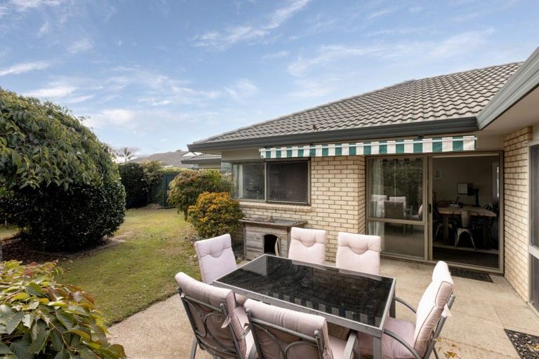 Photo of property in 5 Evansbel Place, Papamoa Beach, Papamoa, 3118