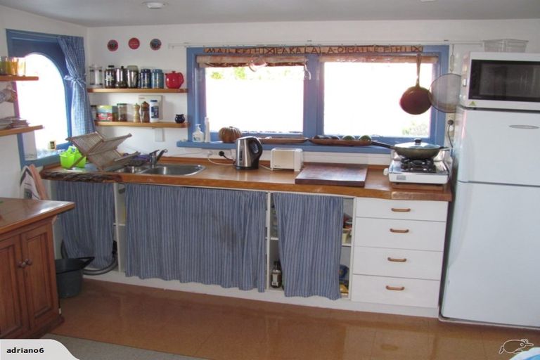 Photo of property in 16 Albert Road, Stepneyville, Nelson, 7010