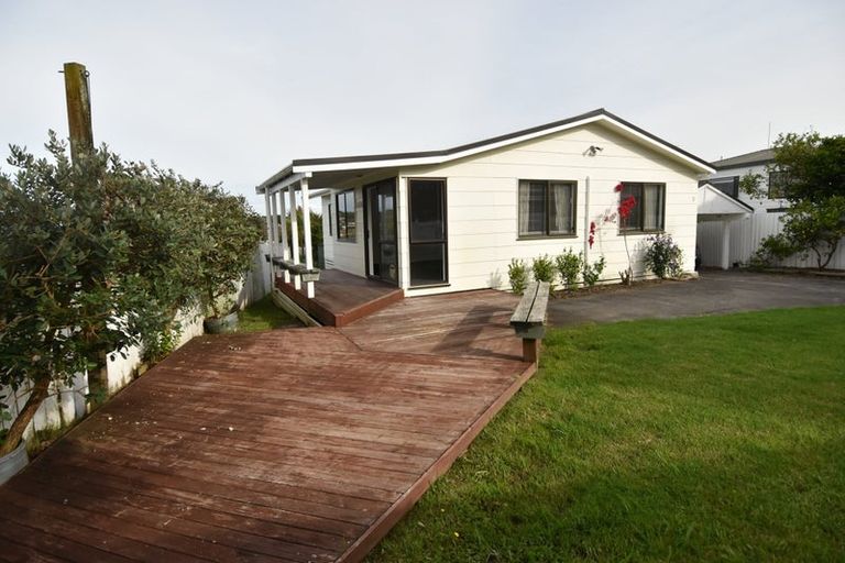 Photo of property in 3/88 Eversleigh Road, Belmont, Auckland, 0622