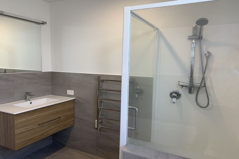 Photo of property in 323 Cambridge Terrace, Christchurch Central, Christchurch, 8013