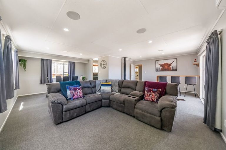 Photo of property in 58 Mercury Way, Whitby, Porirua, 5024