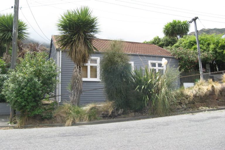 Photo of property in 6a Ripon Street, Lyttelton, 8082
