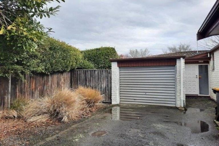 Photo of property in 75b Bryndwr Road, Bryndwr, Christchurch, 8052