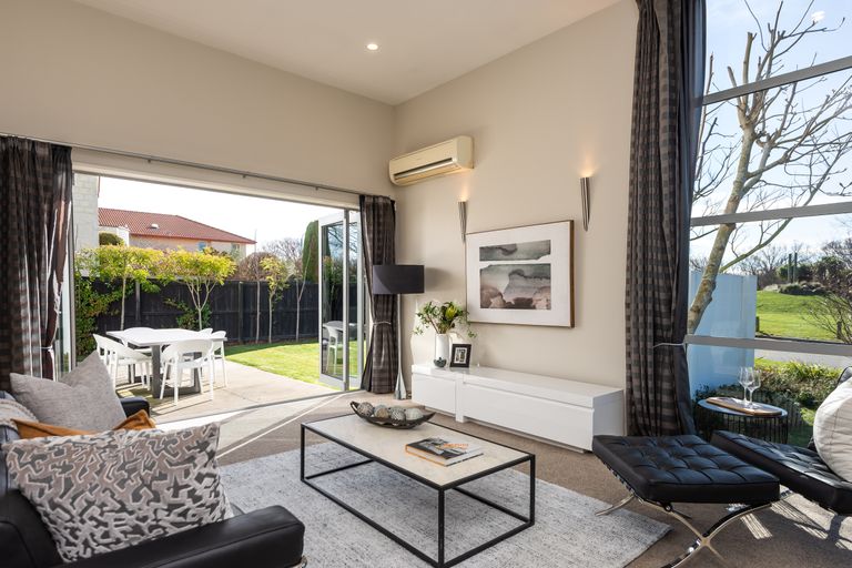 Photo of property in 41 Riverwood Boulevard, Redwood, Christchurch, 8051