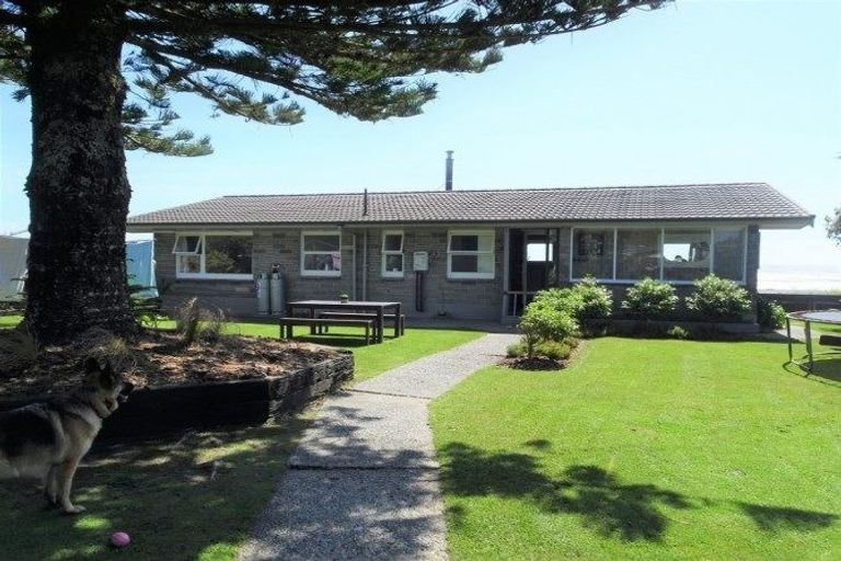 Photo of property in 11 Wilson Crescent, Karoro, Greymouth, 7805