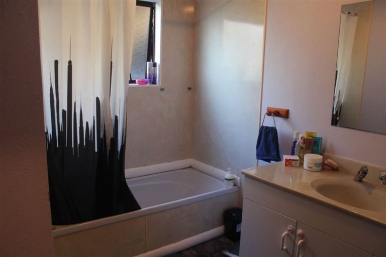 Photo of property in 9 Taniwha Street, Paeroa, 3600