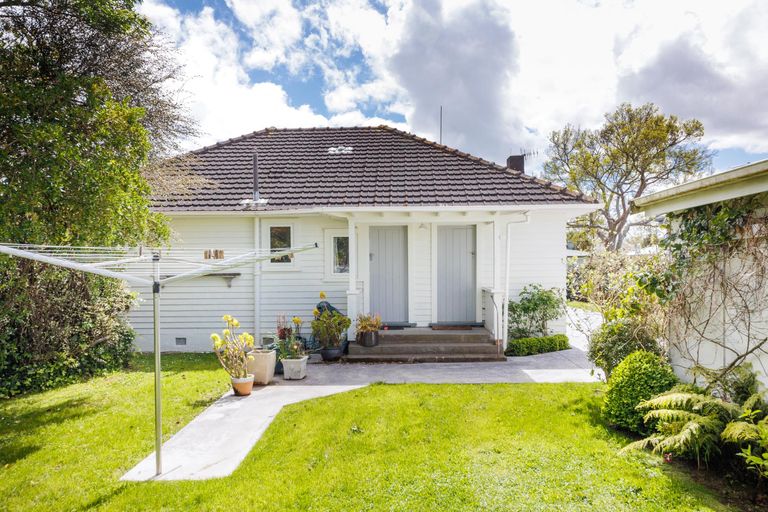 Photo of property in 67 Guy Avenue, Takaro, Palmerston North, 4410