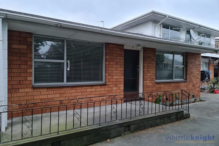 Photo of property in 2/7 Division Street, Riccarton, Christchurch, 8041