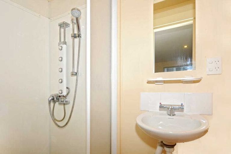 Photo of property in 119 Queens Road, Waikanae Beach, Waikanae, 5036