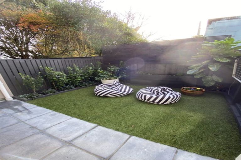 Photo of property in 7/86 Gloria Avenue, Te Atatu Peninsula, Auckland, 0610