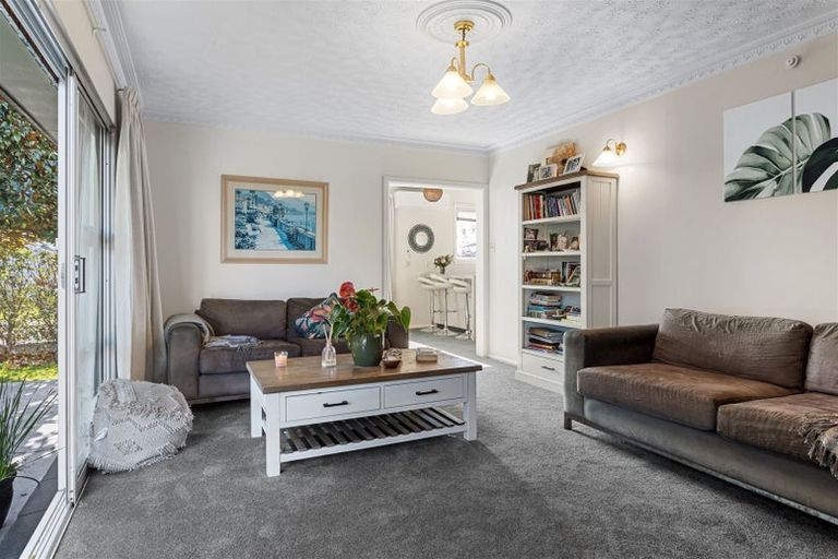 Photo of property in 7 Coates Place, Rangiora, 7400