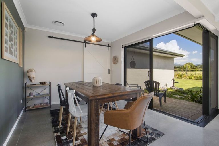 Photo of property in 32 Arran Drive, Aongatete, 3178