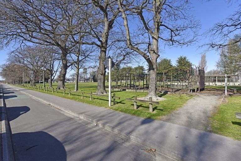 Photo of property in 78 Sawyers Arms Road, Northcote, Christchurch, 8052